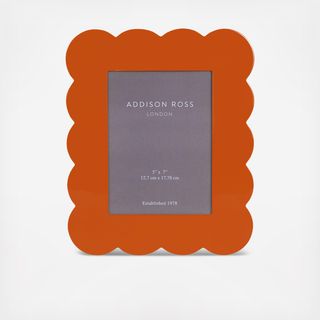 Scalloped Lacquered Photo Frame