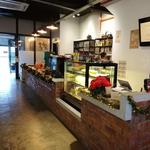 Bee's Food & Coffee