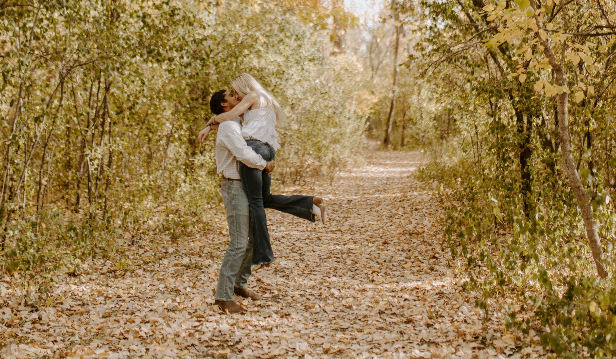 The Wedding Website of Kaylee Holsinger and Taejon Jones