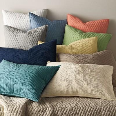 Company Store Quilt / Sham