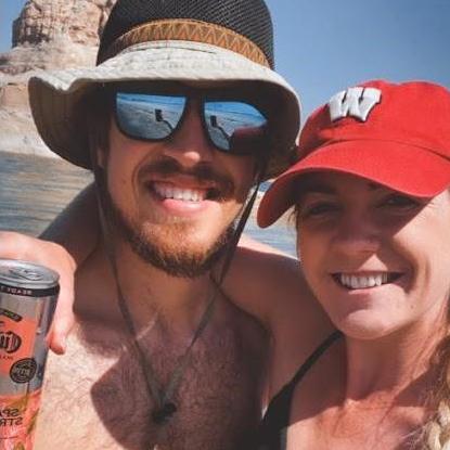 Page, Arizona | Kayaking & beach day at Lake Powell - our favorite day of our month long road trip!
