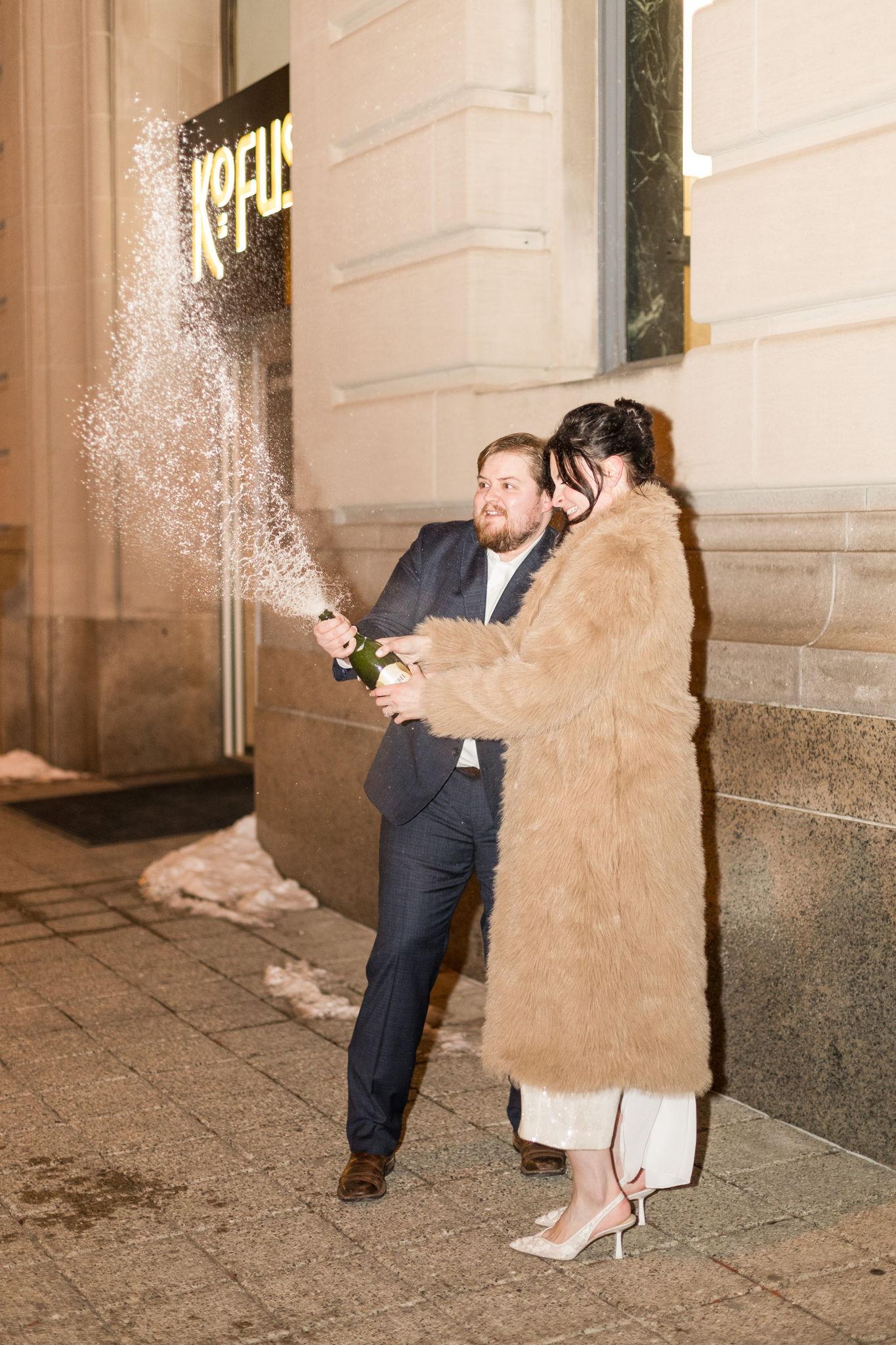 The Wedding Website of Leah Hembrough and Chip Holmes