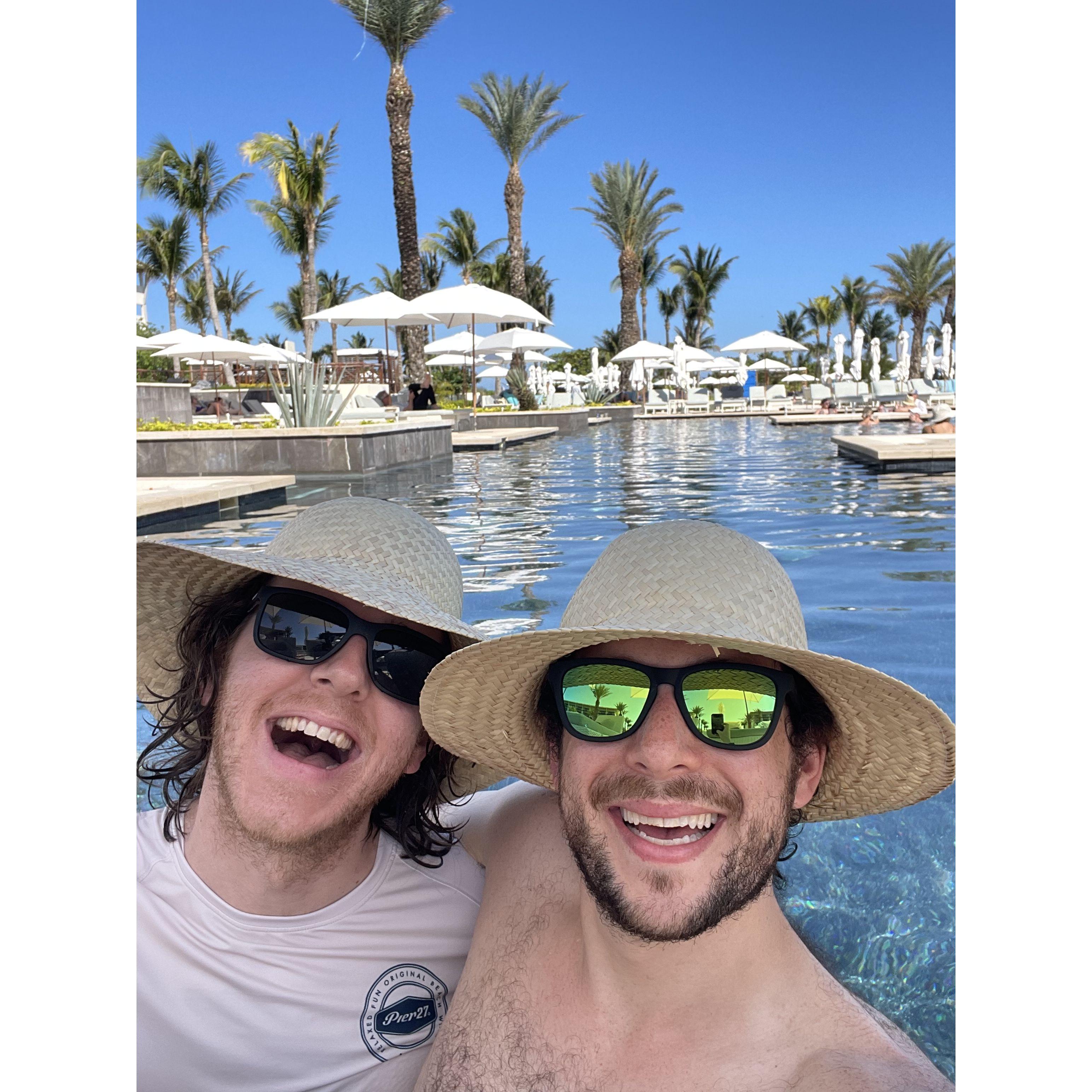 May 2025 - Cancun - Does this hat make my head look big?