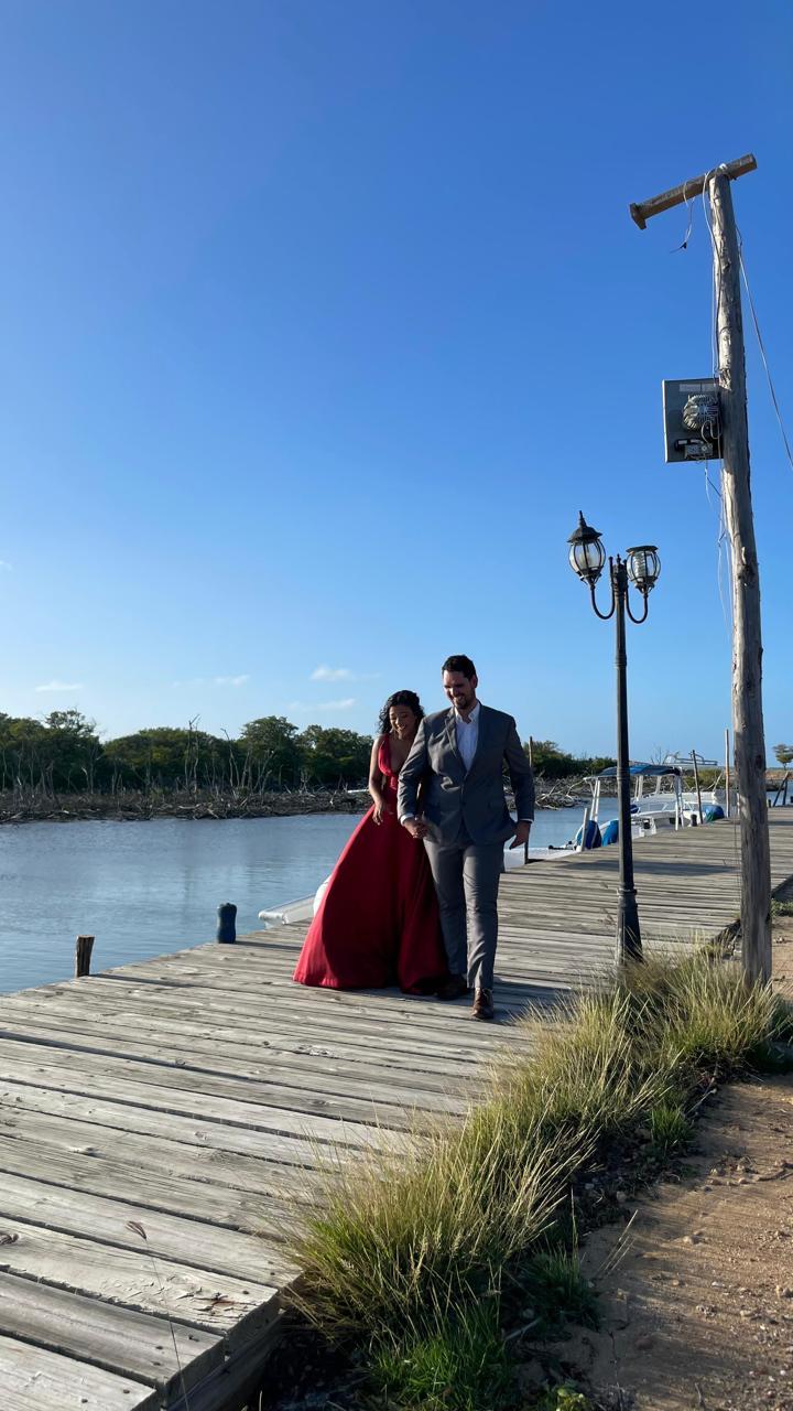 The Wedding Website of Alejandro Burgos and Krisbell Fernández