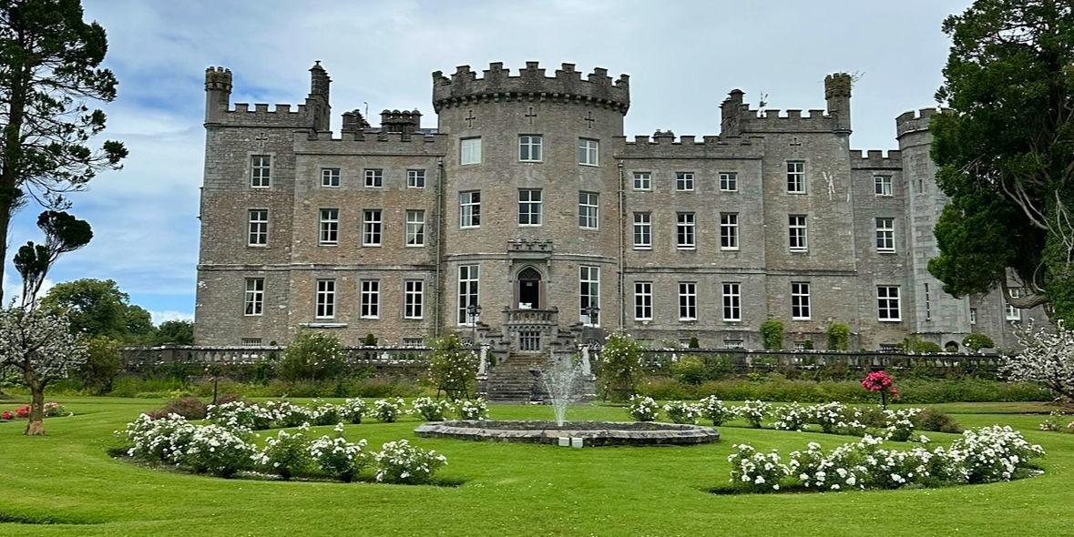 The Wedding Website of Katie Molloy and David Acheson