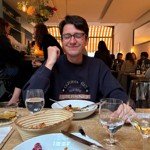 Wine & mussels at local favorite: Amelie
