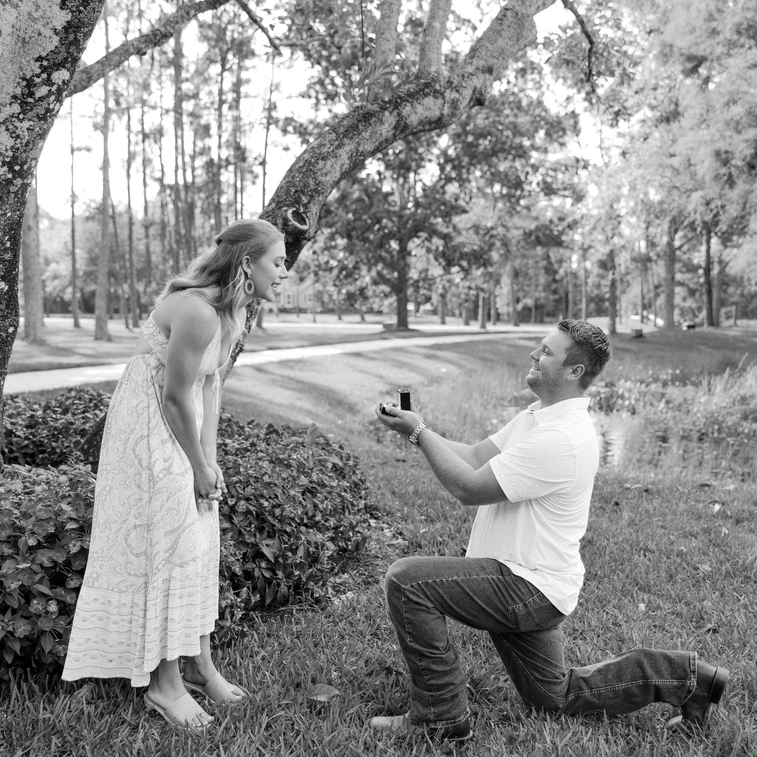 Trett proposed during Sandy's "family photos"!
