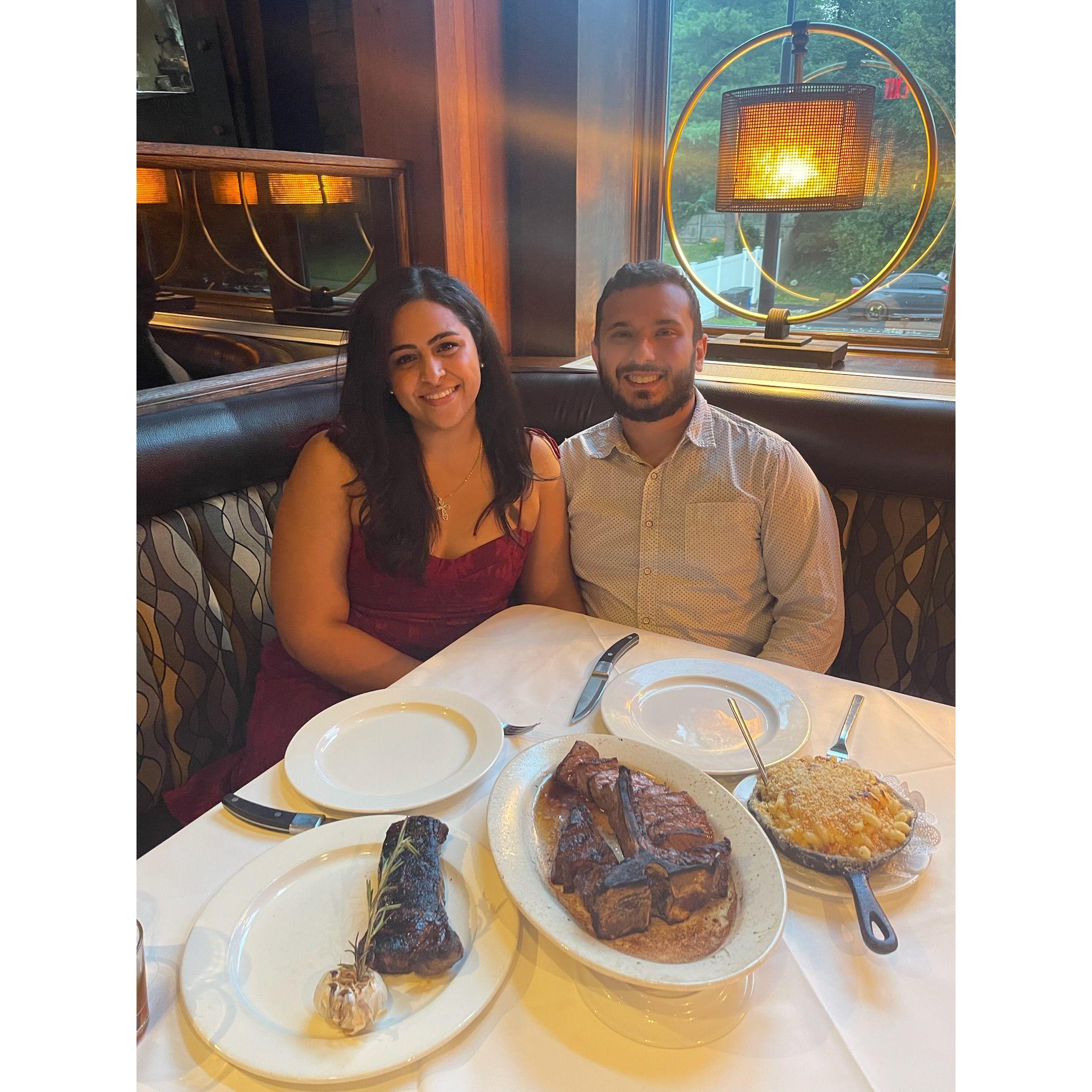 Anniversary dinner or just bulking? 🤷🏻‍♂️
