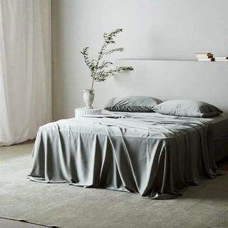 Signature Sateen 4-Piece Sheet Set