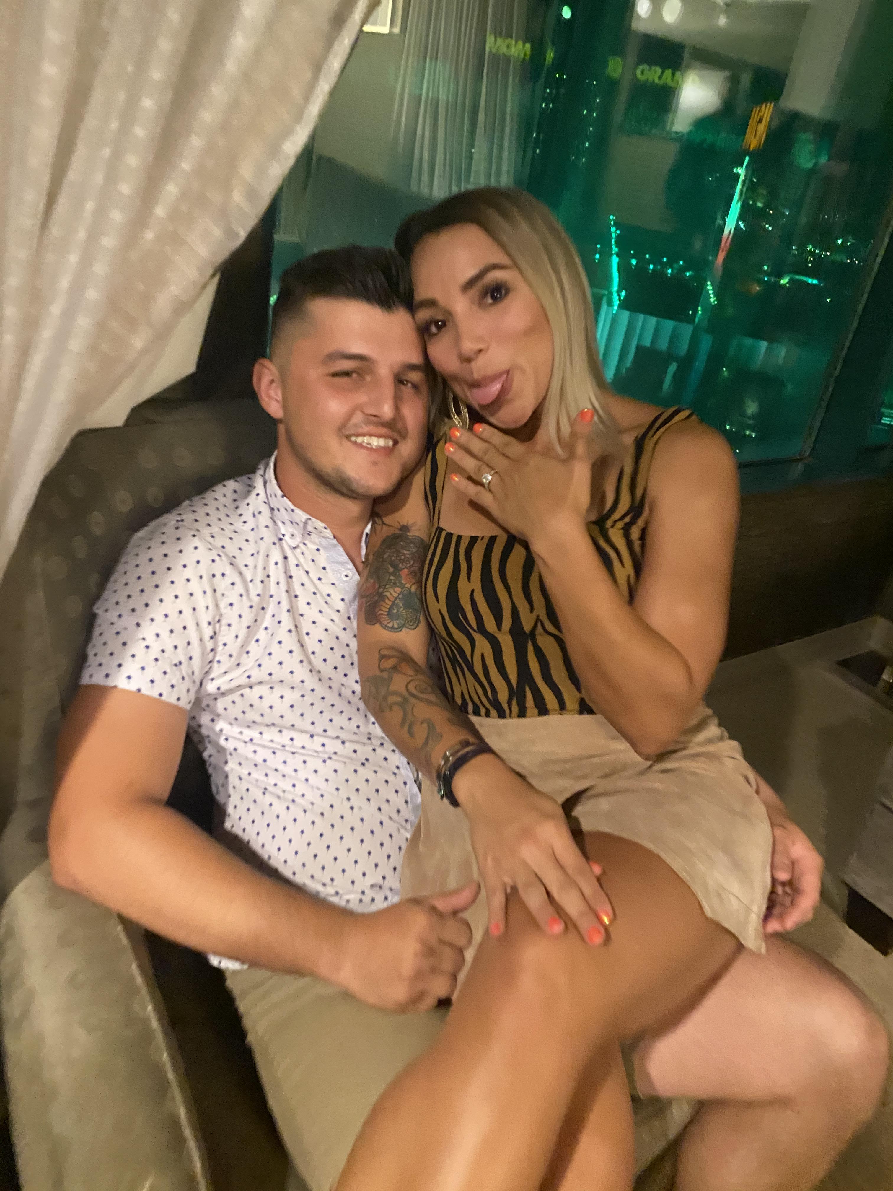 The Wedding Website of Melanie Ruiz and Zoran Todorovic