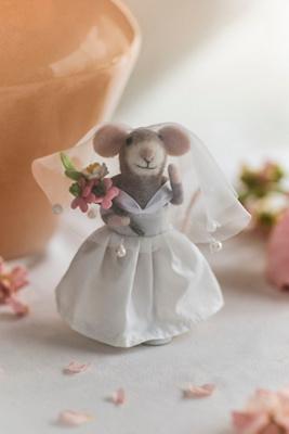 Fancy Bride Mouse Felt Critter
