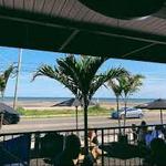 Dive Bar & Restaurant