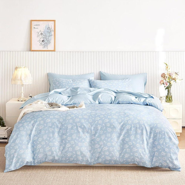 Wake In Cloud - Floral Comforter Set with Sheets, Coquette Cottagecore Aesthetic Flower Shabby Chic Pattern for Women Teen Girls, 7 Pieces Bed in a Bag, Light Blue, Queen Size