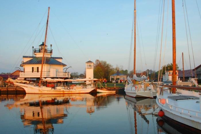 The Wedding Website of Emily Duerksen and Noah Han