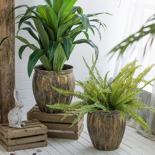 Iron 2-Piece Flower Pot Set