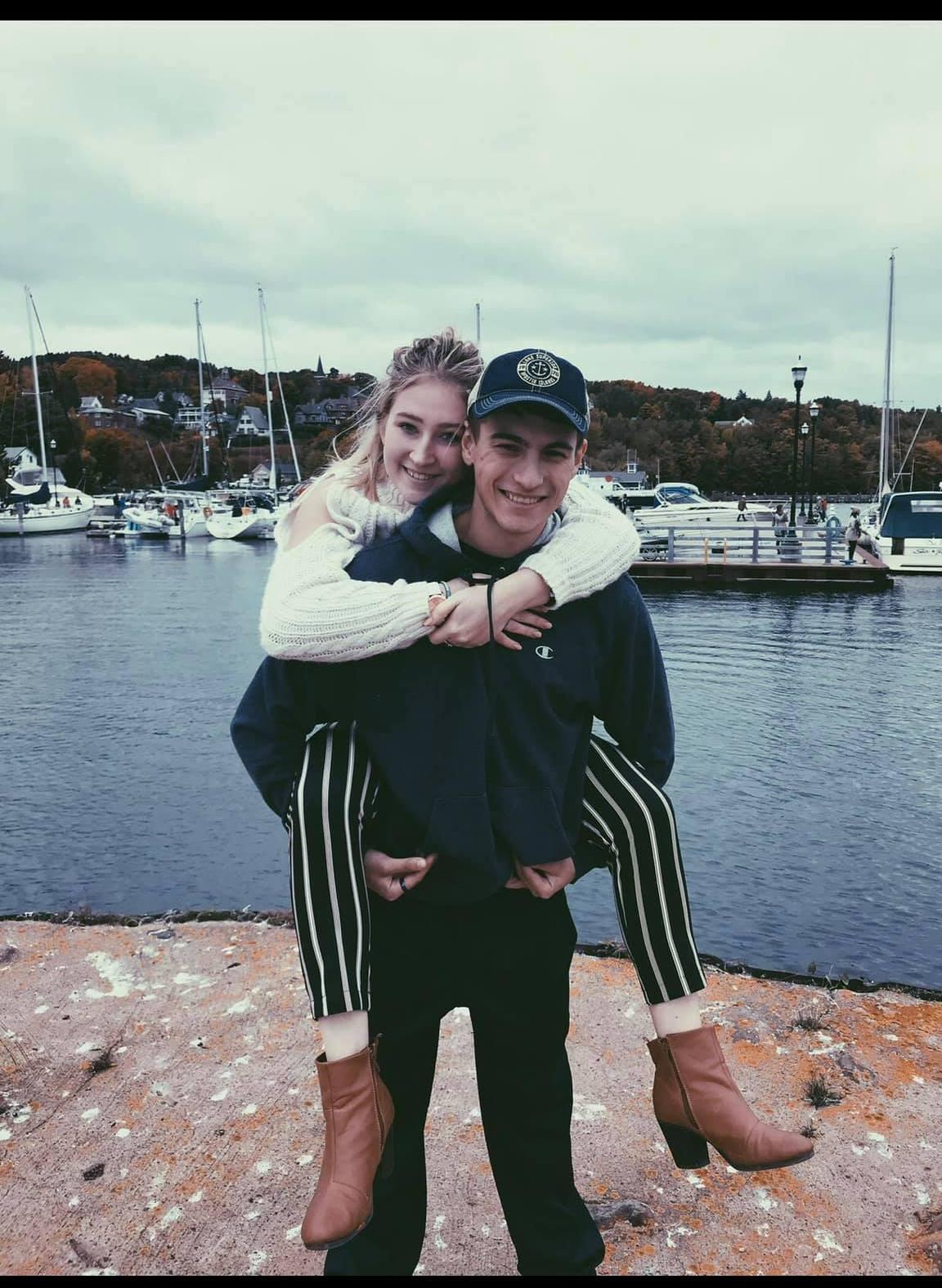 The Wedding Website of lexi senarighi and cameron wuestneck