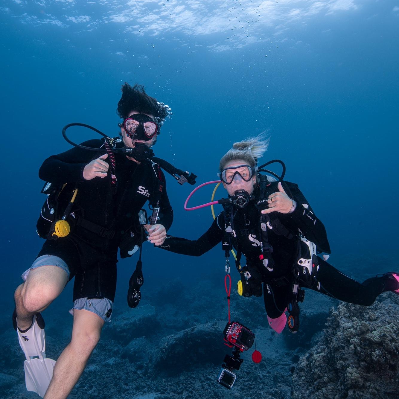 Looking for Tiger Sharks on Big Island, Hawaii
