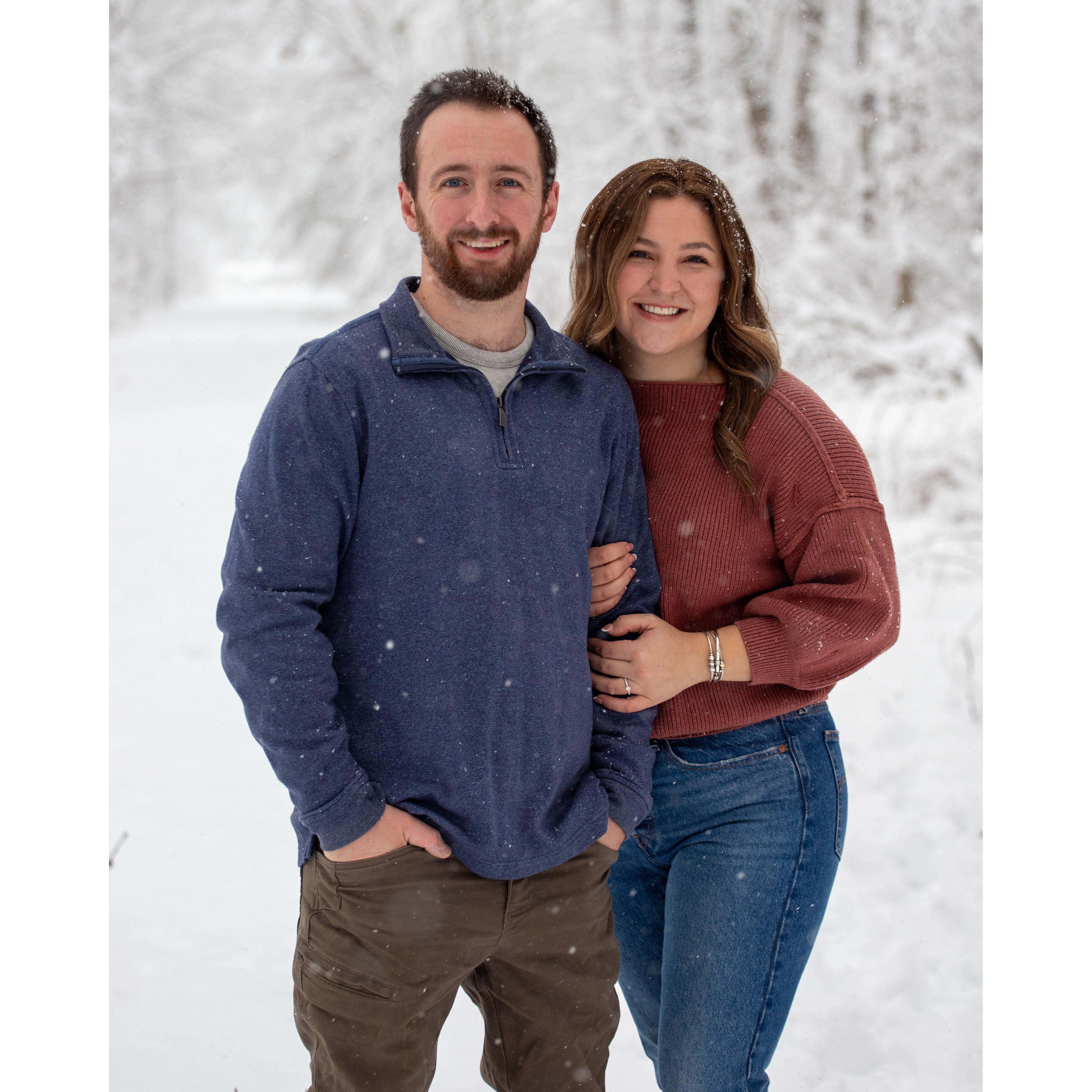 Engagement photos in a winter wonderland