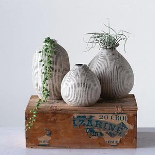 Textured Polka Dot Stoneware 3-Piece Vase Set