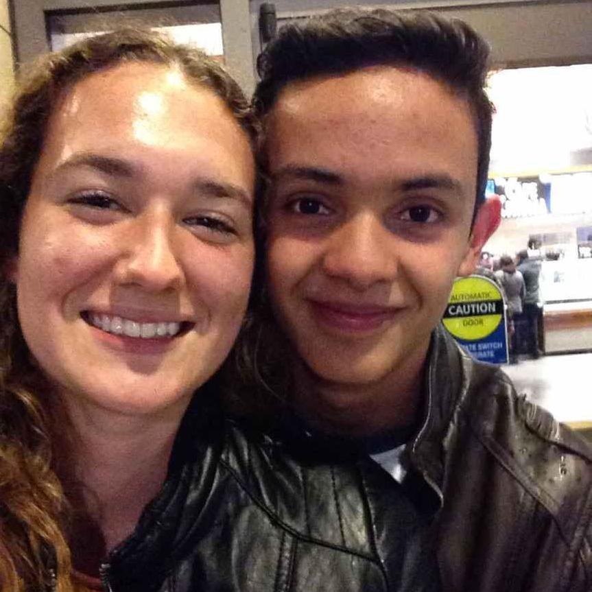 The first picture we took together as a couple, just 1 month into dating!   /   La primera foto que tomamos juntos como pareja, ¡solo 1 mes después de salir!