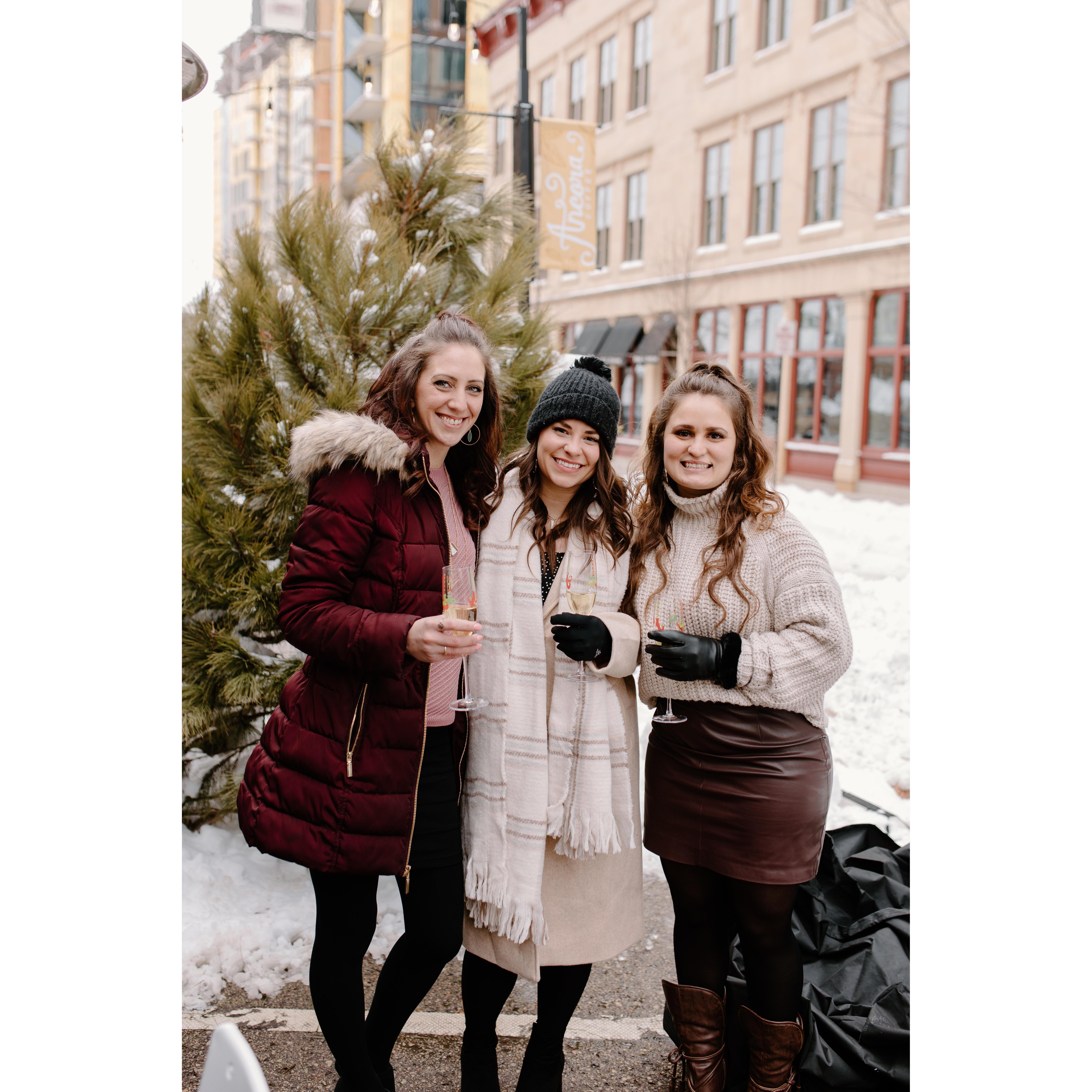 Kelsey's sisters, Katy and Lindsey