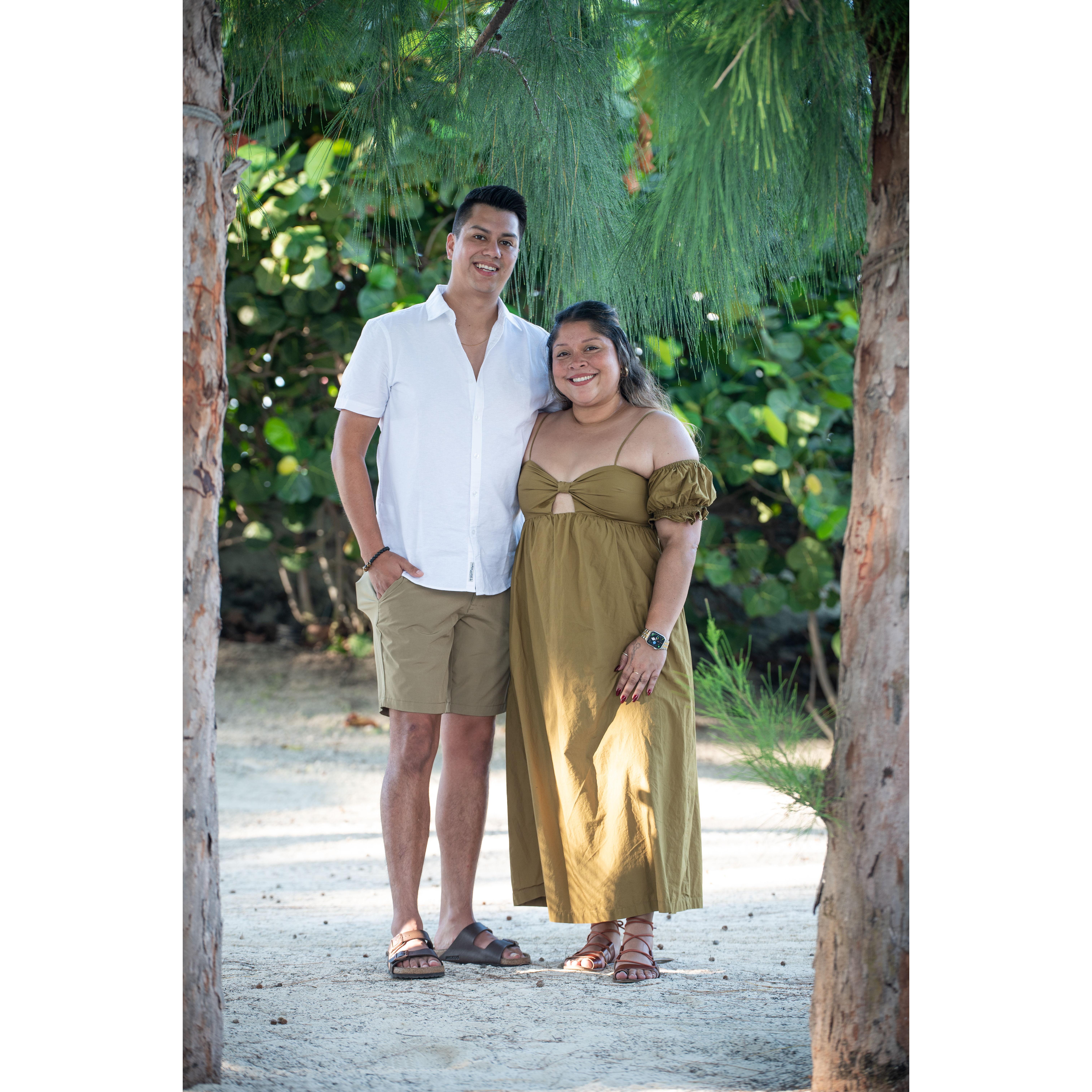 On October 1st, 2024, our cruise was in Coco Cay, Bahamas and Rodrigo booked a sweet photoshoot to capture an exciting moment. Continue to scroll to see the moment he asked the big question.