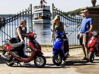 Scoot Jockeys