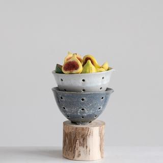 Round Stoneware Berry Bowls, Set of 2