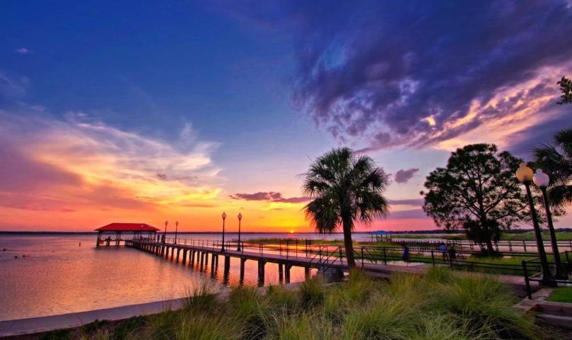 The Wedding Website of Nicolette Callen and Jordan Barker