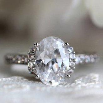 Mekala saw her ring while "just looking" and couldn't get over how stunning it was. That same day, Wes excused himself to the restroom, but actually went to buy the ring.