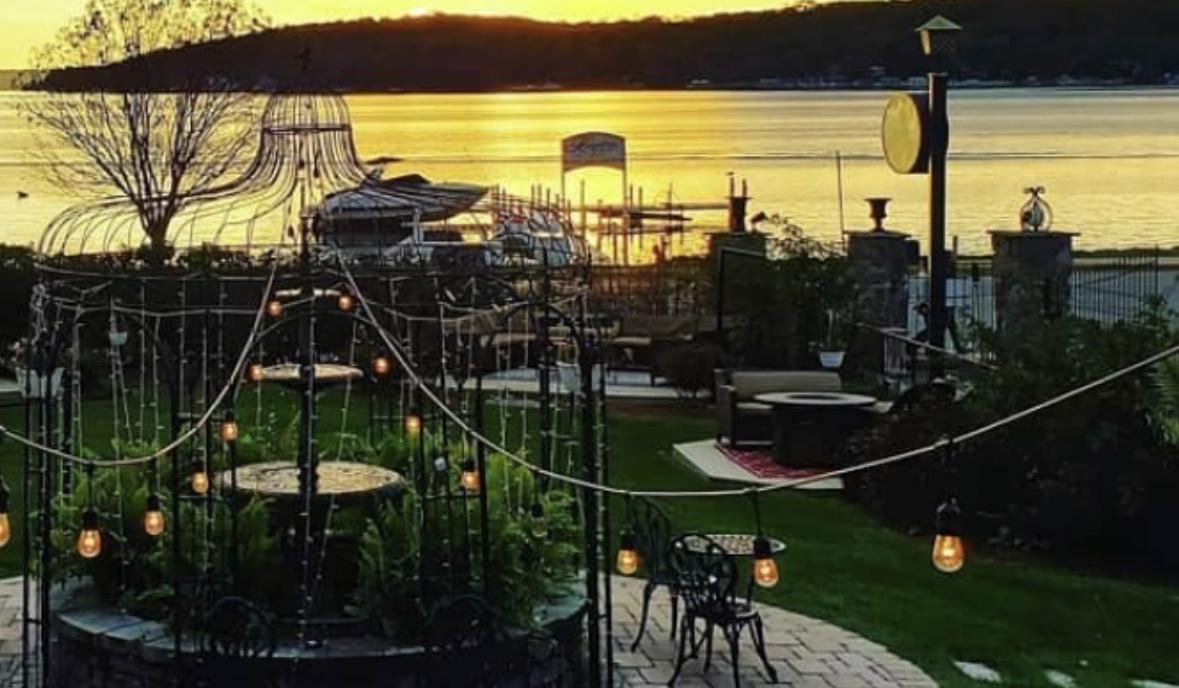 The Wedding Website of Amy Peterson and Brian Moritz