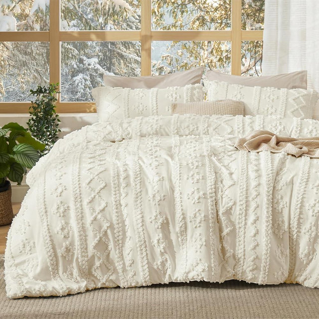 Bedsure Tufted Boho Comforter Set Oversized King - Ivory Boho Bed Set, GentleSoft™ 3 Pieces Farmhouse Shabby Chic Embroidery Bedding, Gifts for Woman, Soft Jacquard Comforter for All Seasons