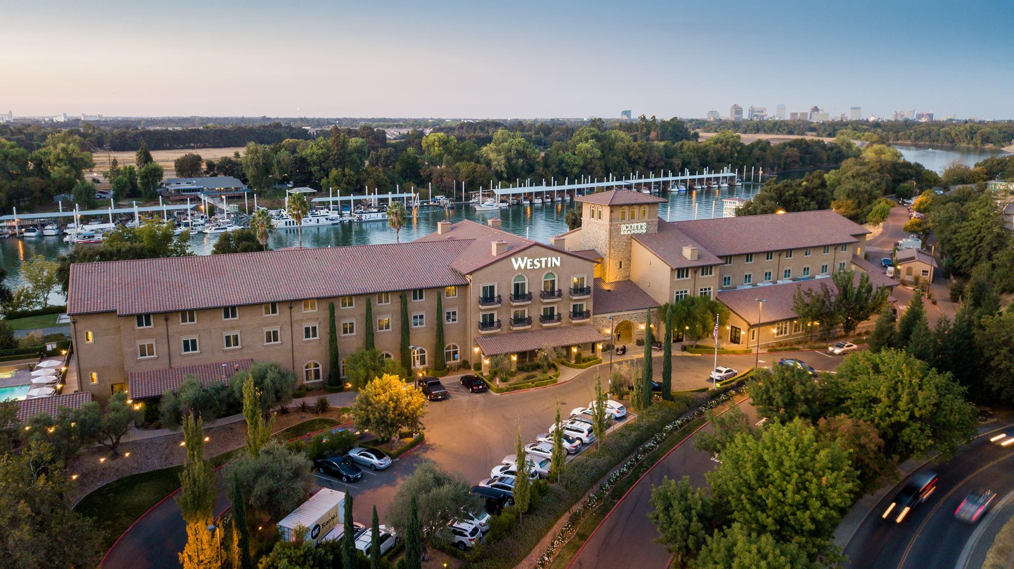 The Wedding Website of Tiffany Jew and Joey Pizzella