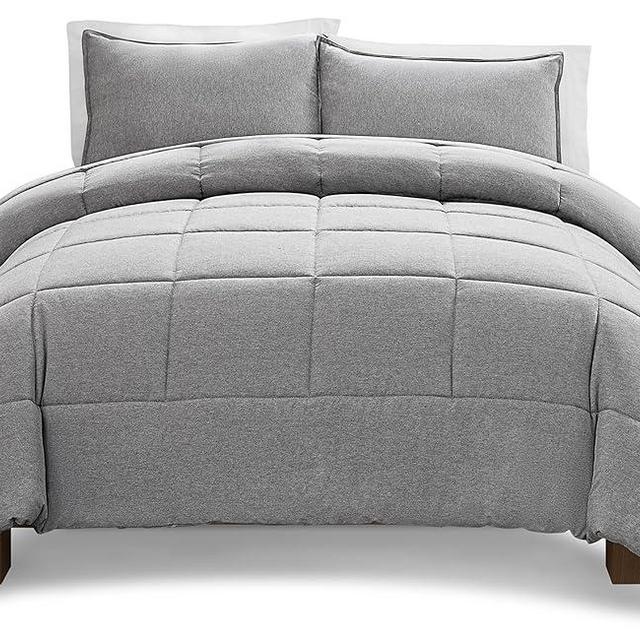 UGG 32552 Devon King-California King 3-Piece Comforter Set Soft Luxury Bedding Comforter and Two Pillow Shames Cozy Comfortable Reversible Machine Washable Hotel Style Bedding Set, King, Seal Gray