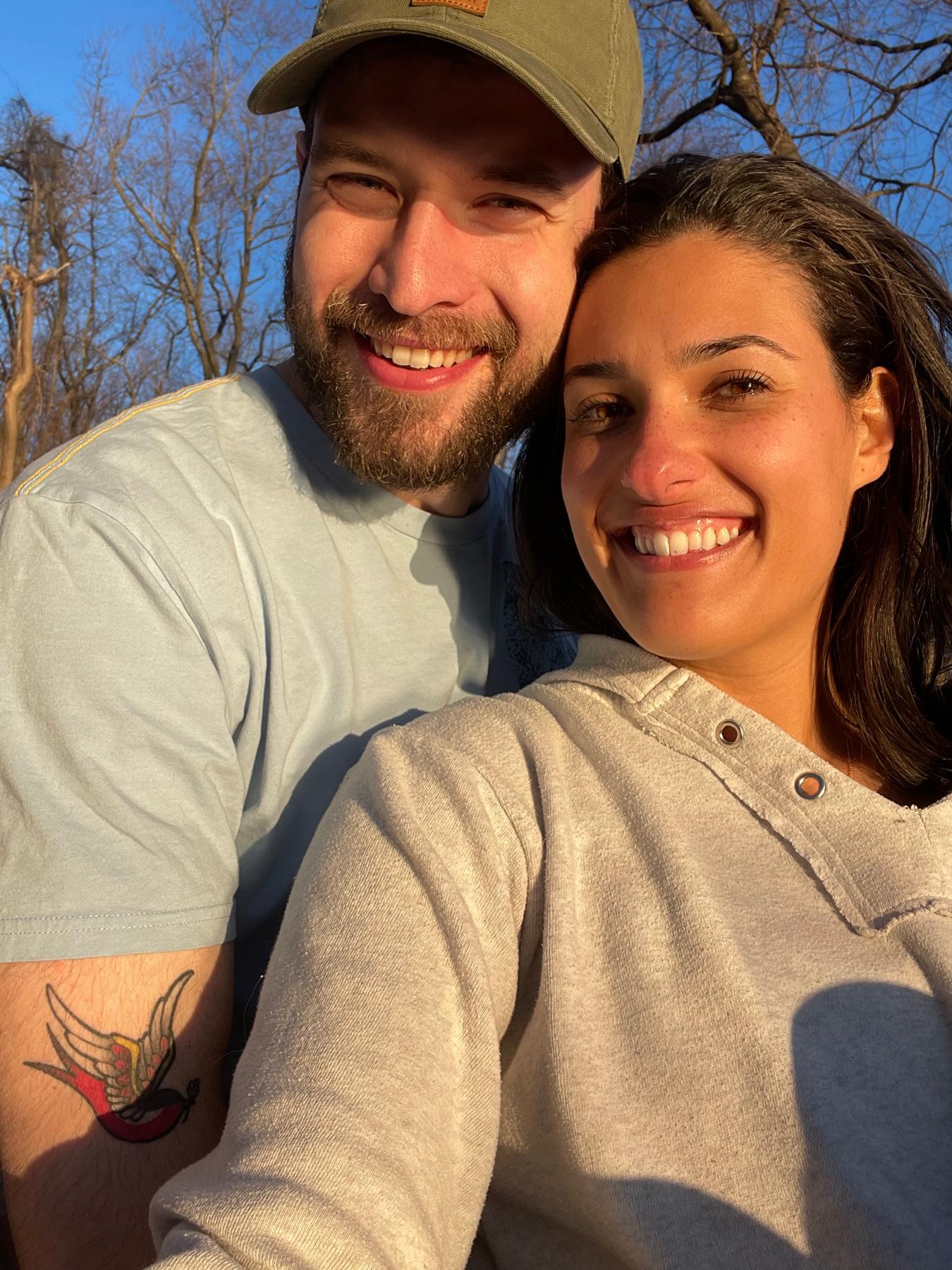 The First Sunset
📍 CT river East Windsor, CT
🗓 March, 2023
Fun Fact: We picnicked with buffalo wings salad and ice cream and it was delicious.