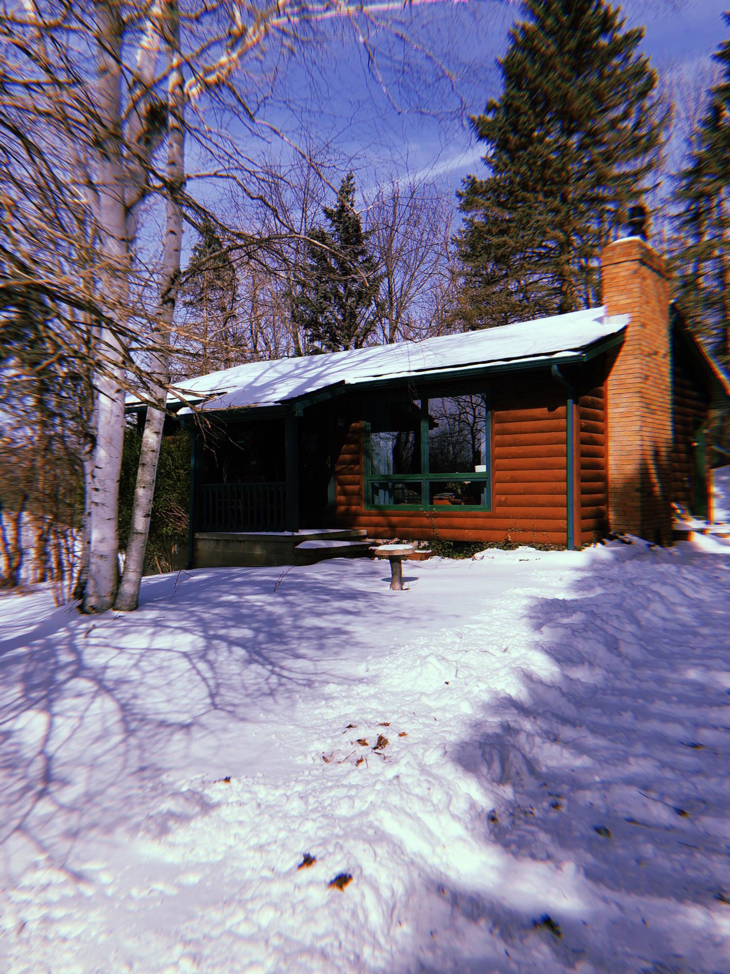 Cabin in Bloomfield, NY