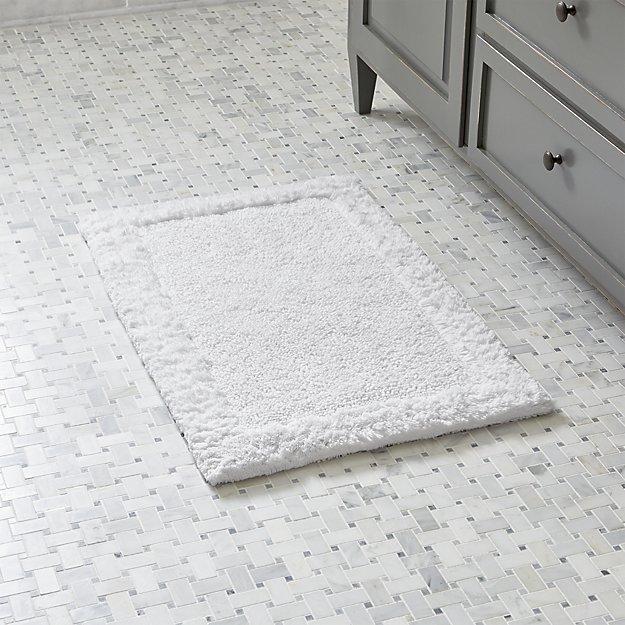Ultra Spa White 20"x30" Bath Rug