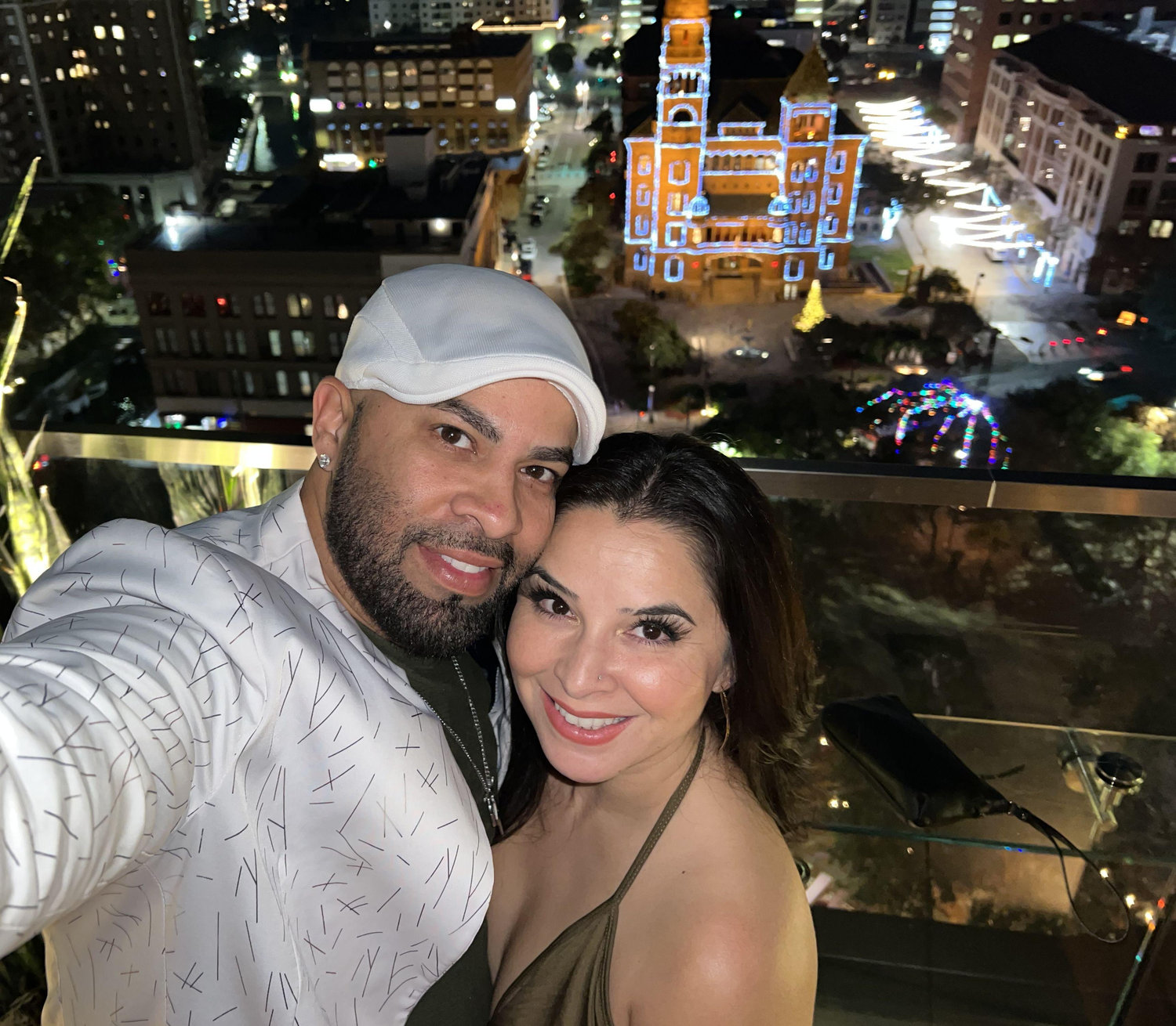The Wedding Website of Larissa Luna and Lee Rios
