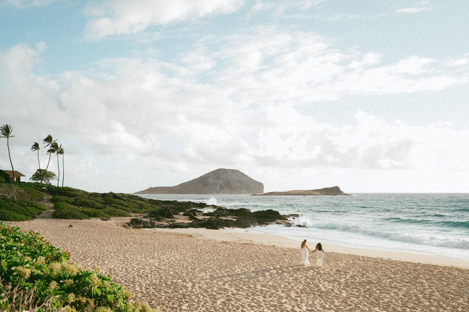 The Wedding Website of Marylei Manmano and Hali’a White