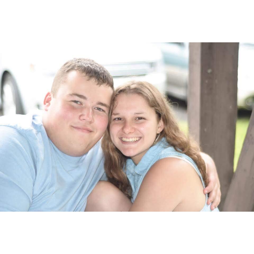 Jeremy's high school graduation party- Jules met ALL the family after a singular month of dating!