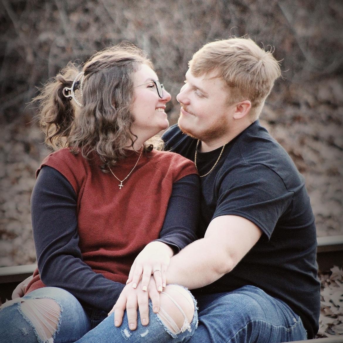 First set of Engagement Photos!📸