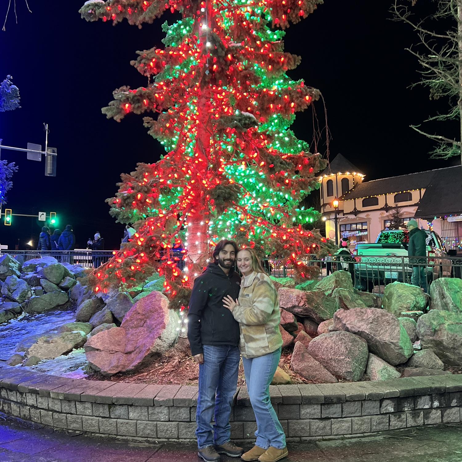 Engaged! Christmas in Leavenworth!