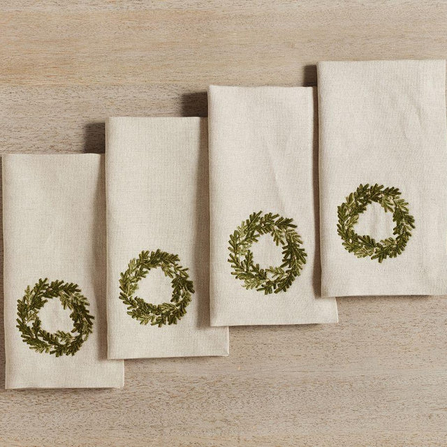 Rustic Wreath Embroidered Napkins, Set of 4
