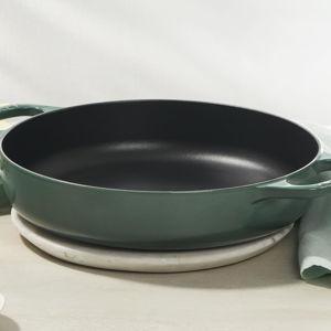 Le Creuset Signature Everyday Pan With Lid