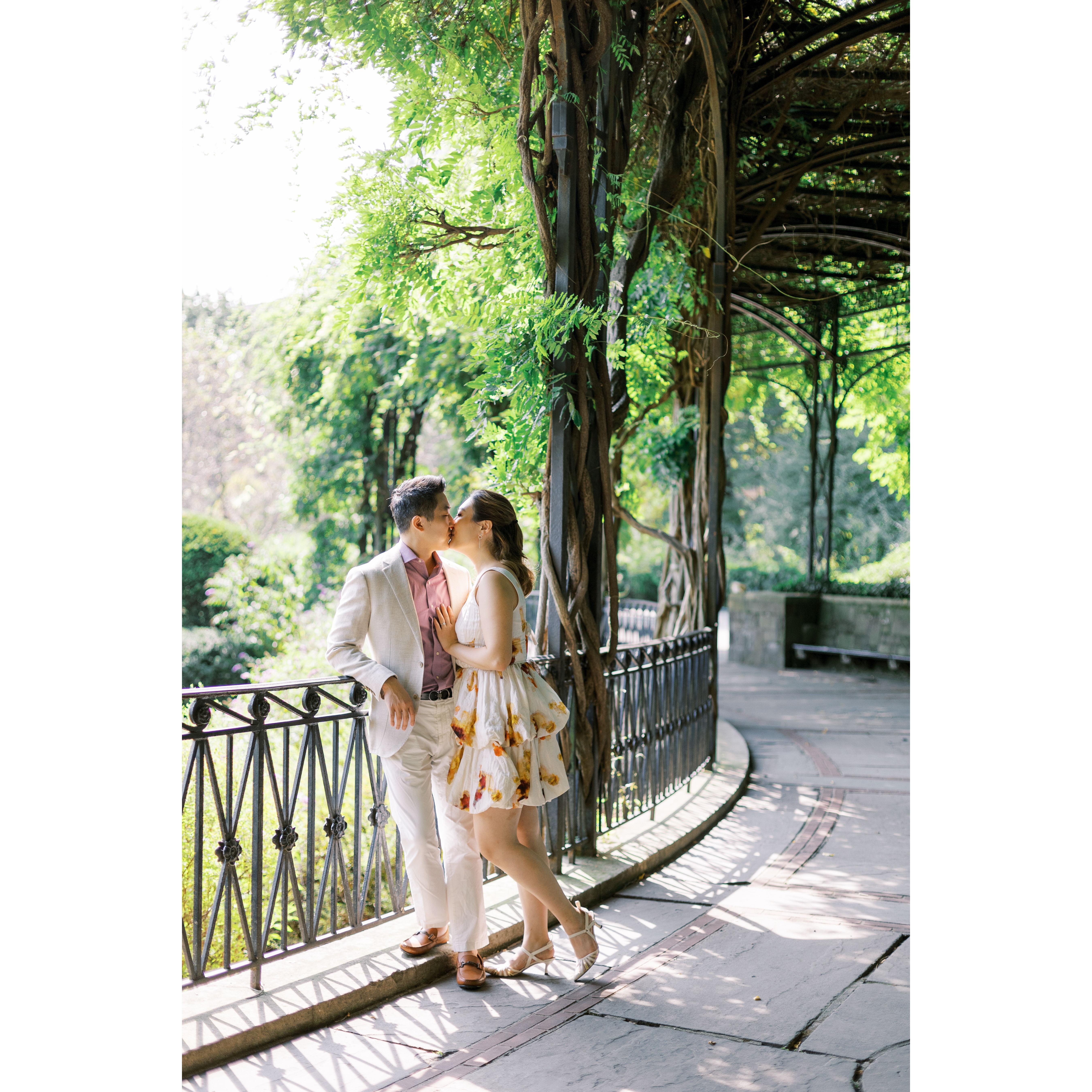 Sep 2022: Returning to the Conservatory Garden for our engagement shoot after 3 years in NYC