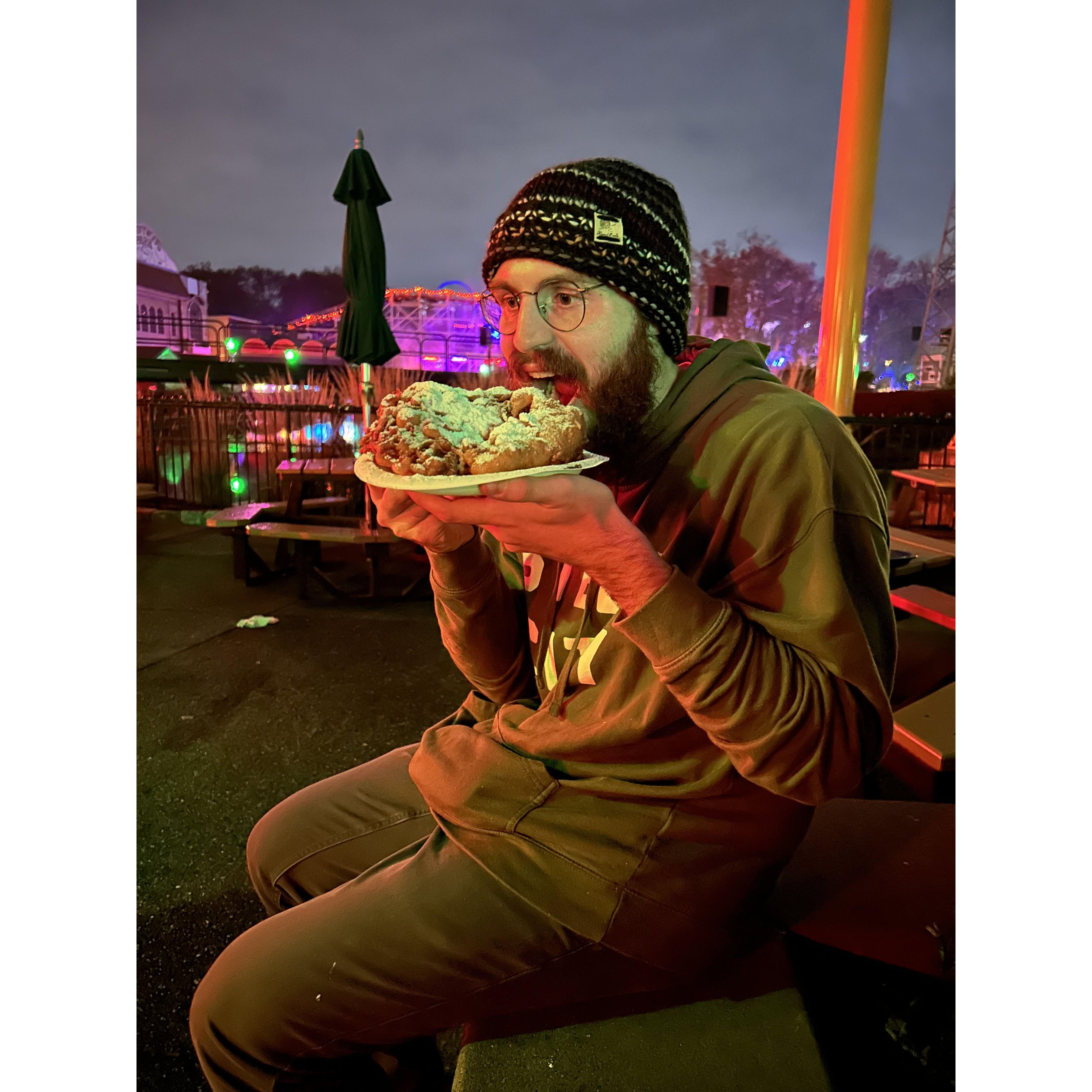 We can't leave Kennywood without a funnel cake - it's a sin to