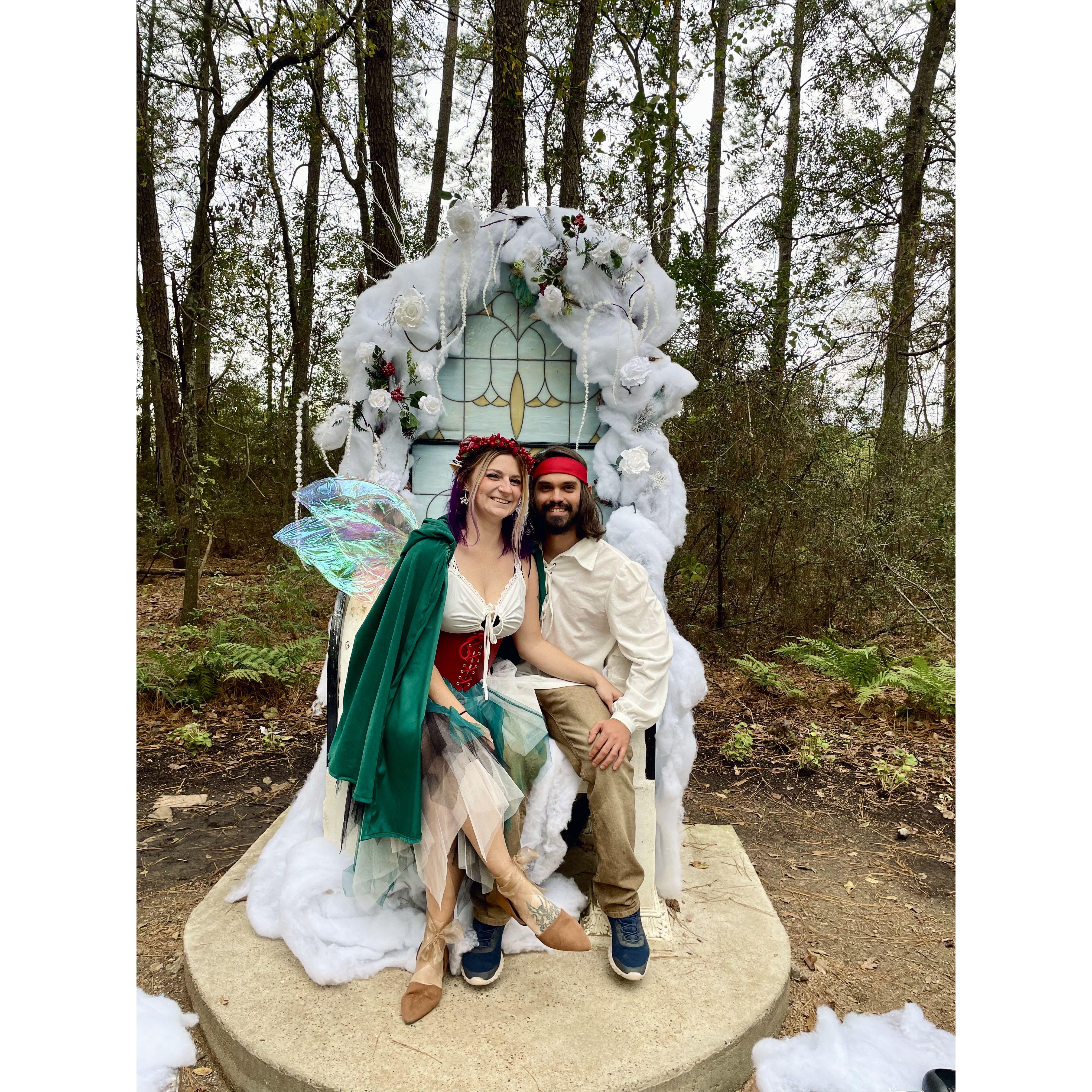In our first year of dating, Frank suggested The Texas Renaissance Festival as an activity. It's been a yearly tradition ever since. This was the first.