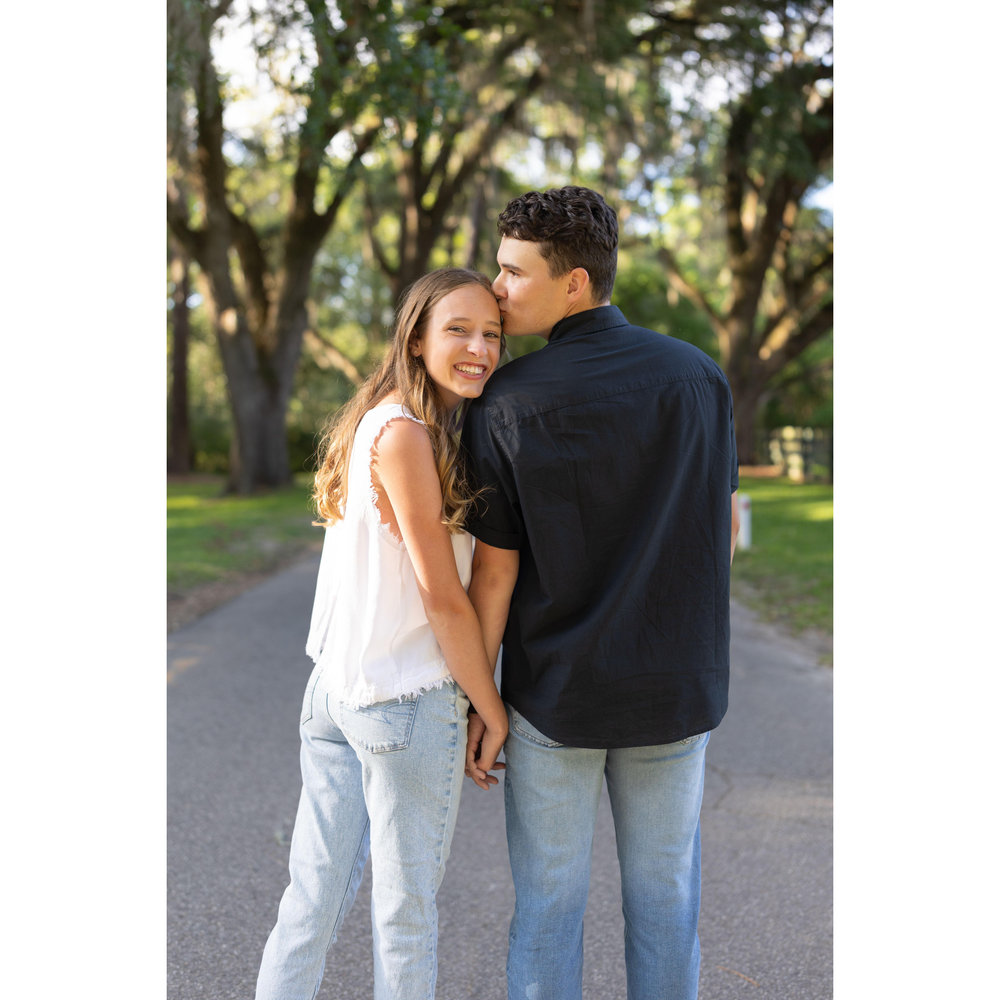 Kelly Davis and Findley Tucker's Wedding Website