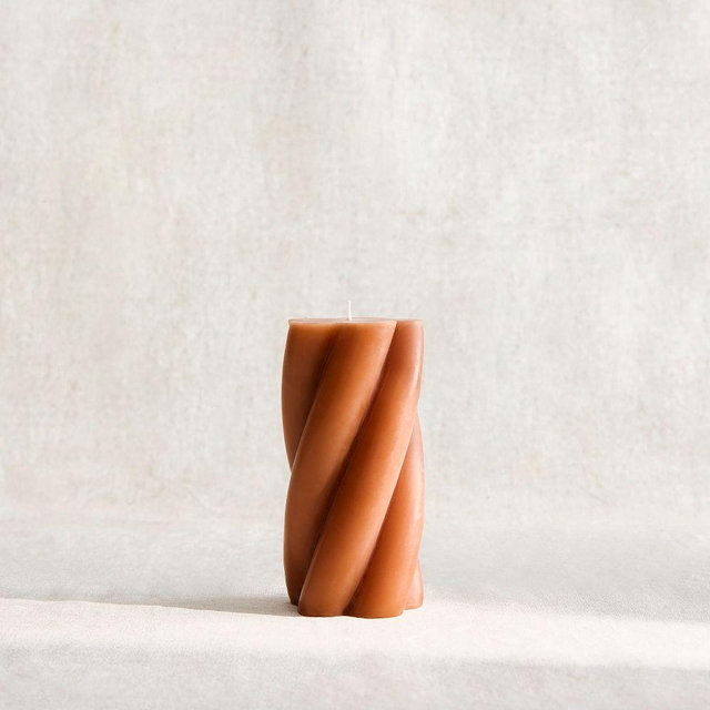 Signature Wax, Twist Pillar, Clay, 3X6
