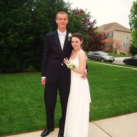 2010- Ryan and Jenna hard-launching their relationship at Junior Prom